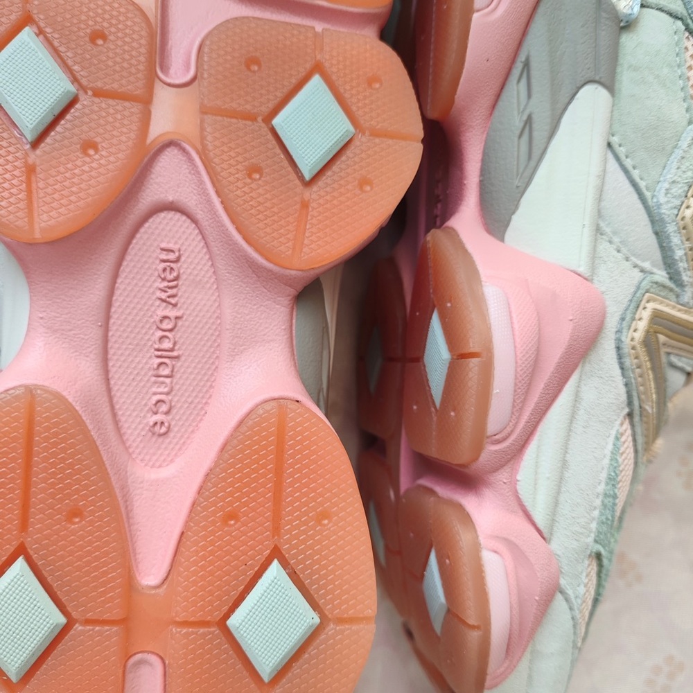 New Balance Pastel Mint & Pink Chunky Sneakers - Picture 7 of 7